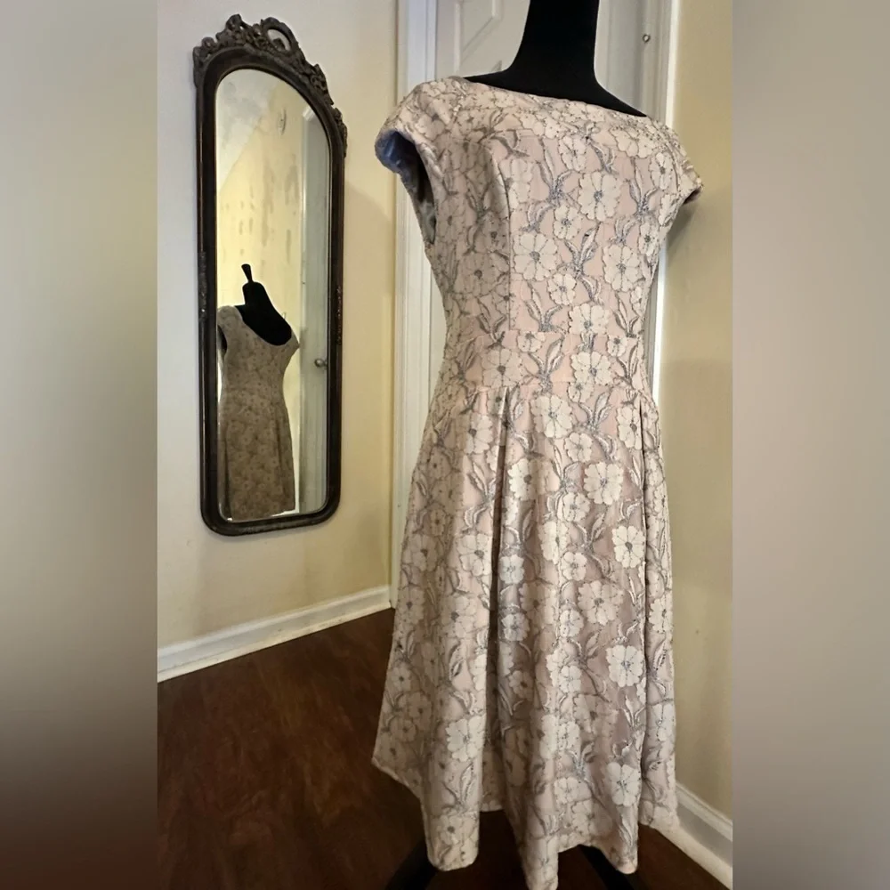 Eva Franco Anthropologie Floral Lace Silhouette Dress - Picture 2 of 8